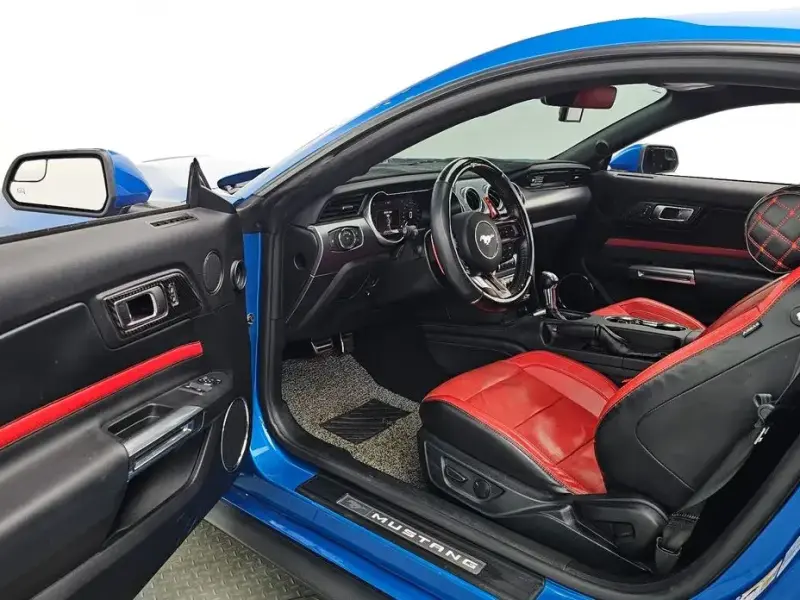 2020 Ford Mustang с пробегом 43 869 км