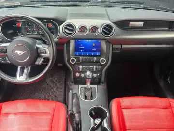 2022 Ford Mustang с пробегом 38 352 км