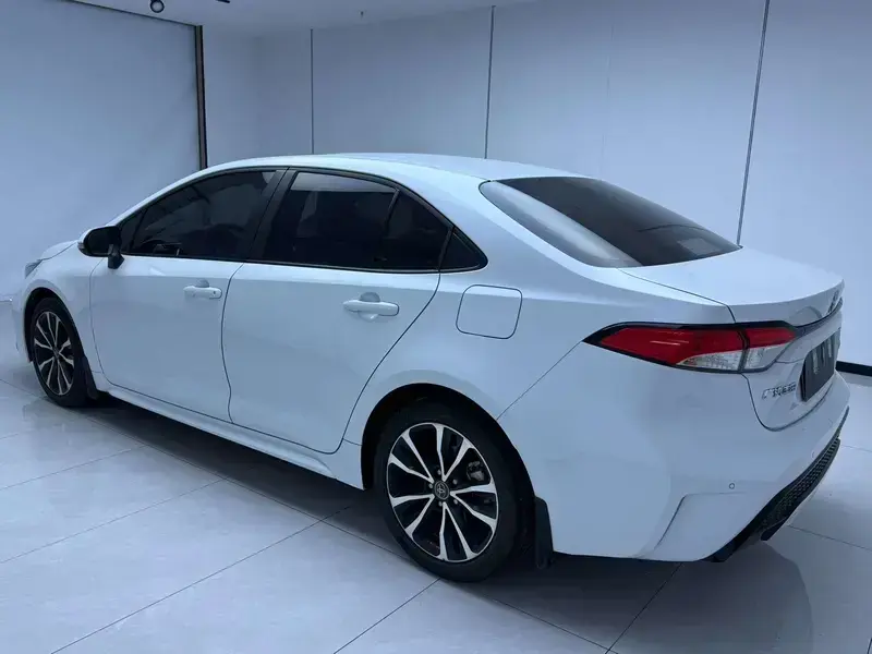 2022 Toyota Levin с пробегом 46 000 км