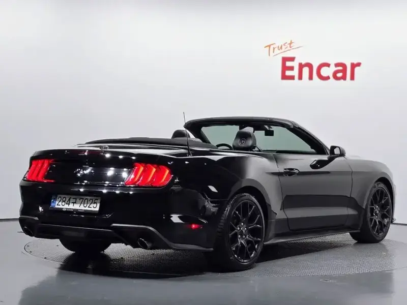 2022 Ford Mustang с пробегом 83 461 км