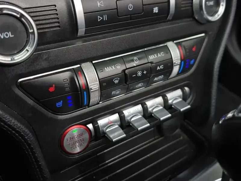 2022 Ford Mustang с пробегом 83 461 км