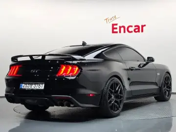 2022 Ford Mustang с пробегом 47 407 км