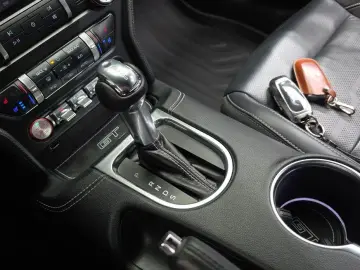 2022 Ford Mustang с пробегом 47 407 км