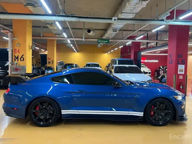 2020 Ford Mustang с пробегом 13 245 км