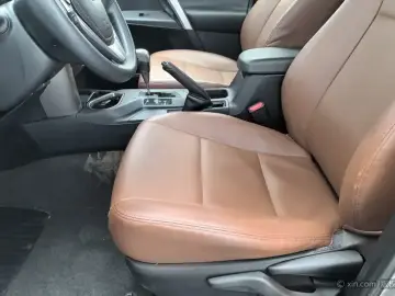 2019 Toyota RAV4 с пробегом 102 400 км