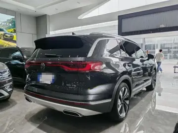 2025 Volkswagen Talagon с пробегом 6 000 км