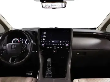 2023 Toyota Vellfire с пробегом 56 000 км