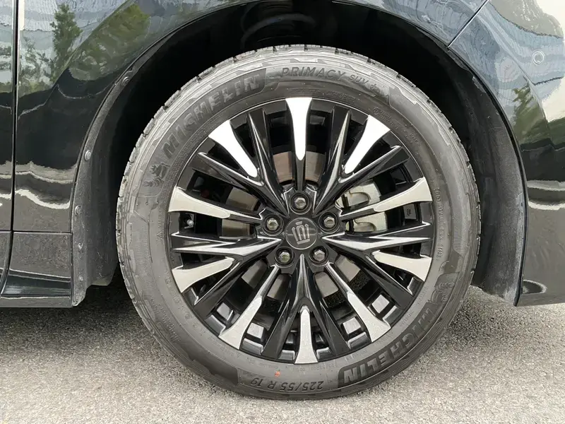 2023 Toyota Vellfire с пробегом 80 000 км
