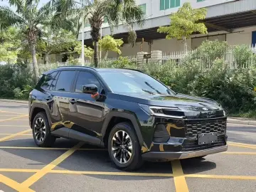 2026 Toyota Wildlander с пробегом 200 км