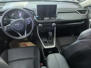 2021 Toyota Wildlander с пробегом 81 000 км
