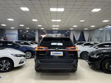 2022 Toyota Wildlander с пробегом 60 000 км