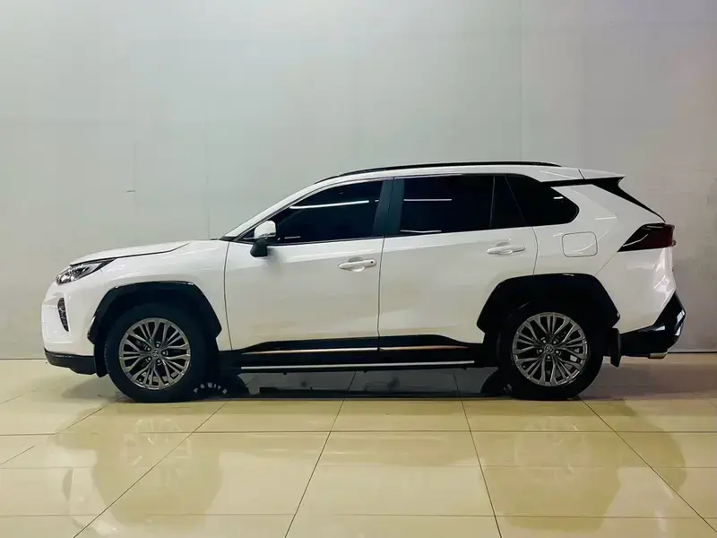 2024 Toyota Wildlander с пробегом 20 200 км