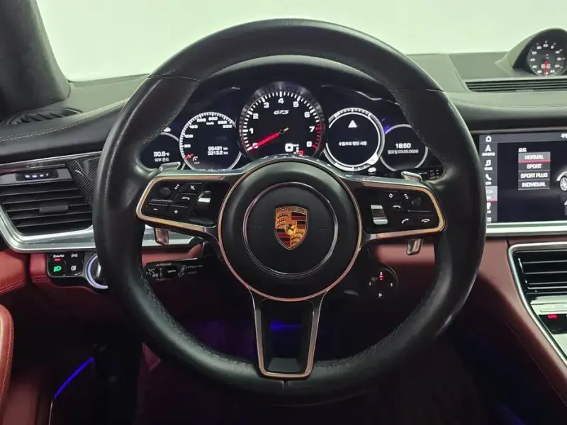 2019 Porsche Panamera с пробегом 55 491 км