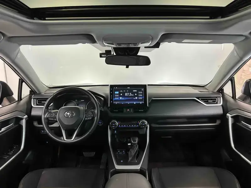 2022 Toyota Wildlander с пробегом 54 000 км