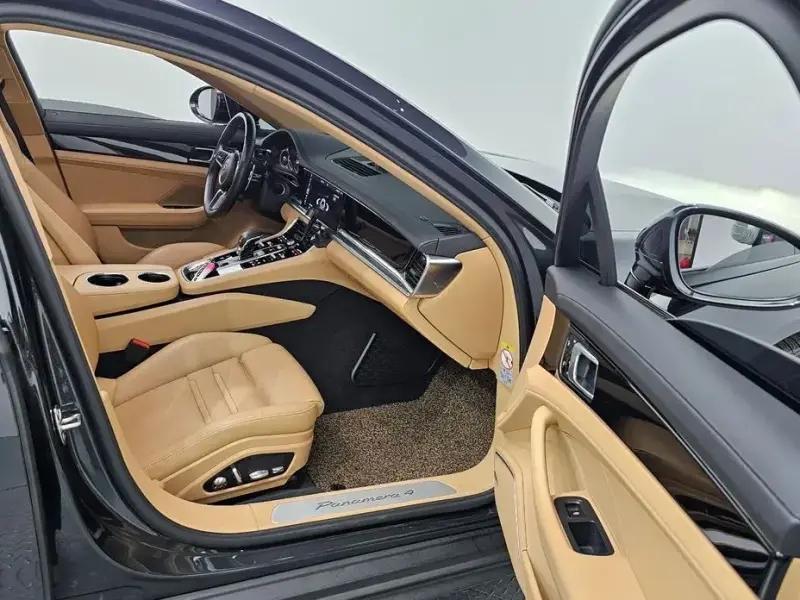 2018 Porsche Panamera с пробегом 37 710 км