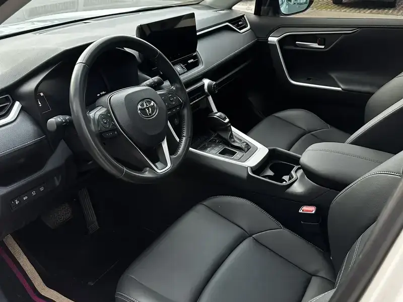 2023 Toyota Wildlander с пробегом 14 000 км