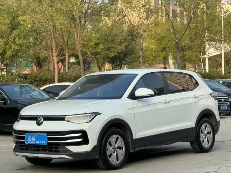 2025 Volkswagen Tharu с пробегом 18 000 км