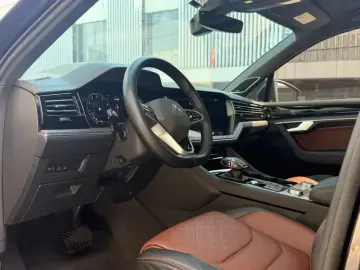 2021 Volkswagen Touareg с пробегом 80 000 км