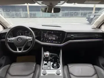 2019 Volkswagen Touareg с пробегом 140 000 км