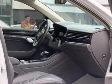 2019 Volkswagen Touareg с пробегом 140 000 км