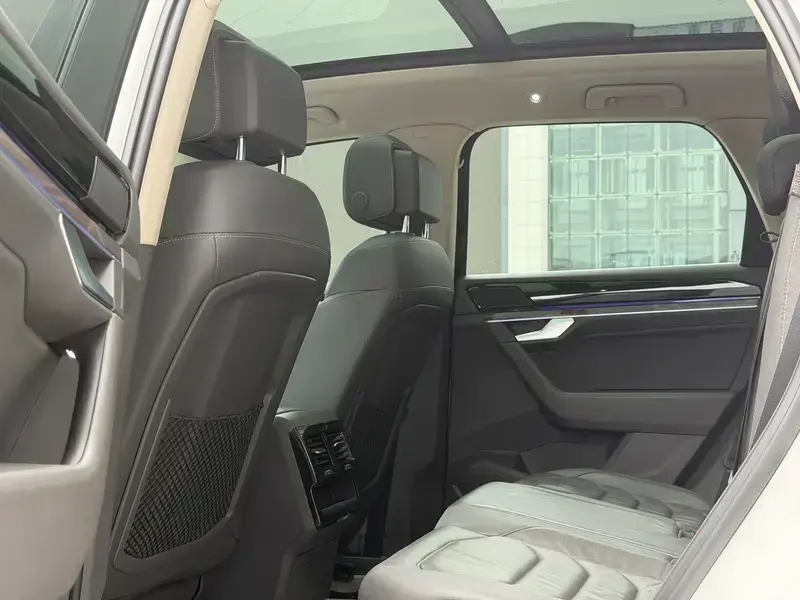 2019 Volkswagen Touareg с пробегом 140 000 км