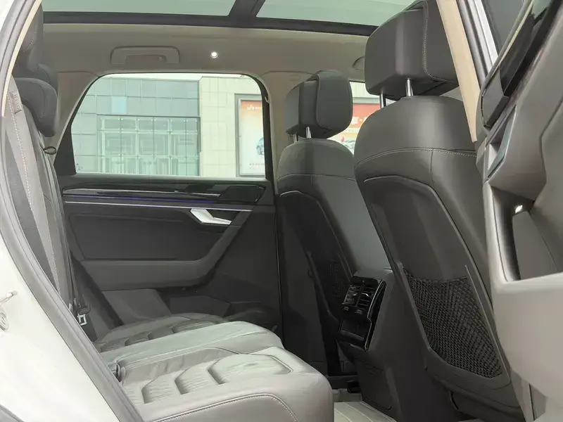 2019 Volkswagen Touareg с пробегом 140 000 км
