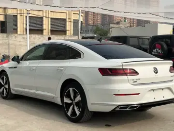 2021 Volkswagen Passat CC с пробегом 99 000 км