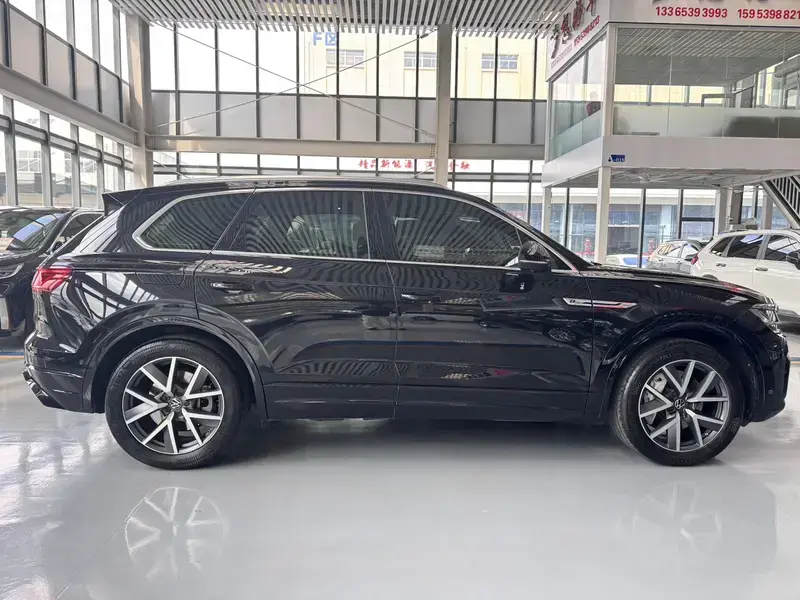 2021 Volkswagen Touareg с пробегом 168 000 км