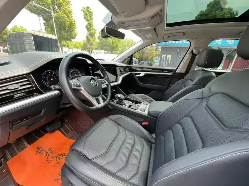 2020 Volkswagen Touareg с пробегом 139 000 км