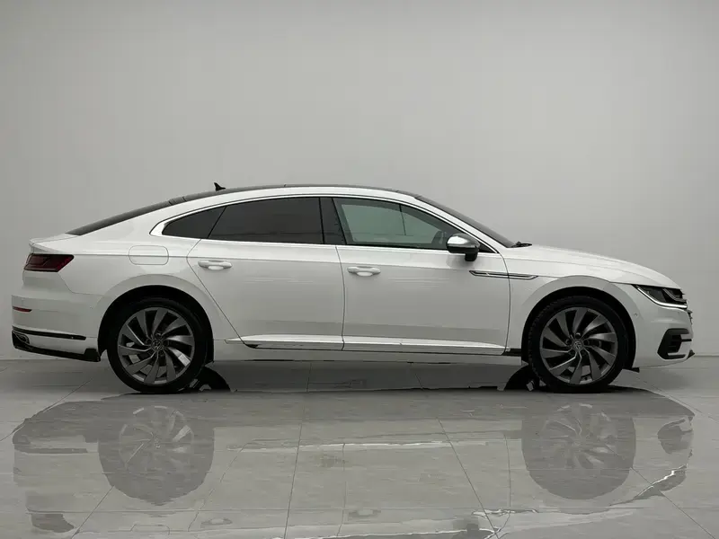 2019 Volkswagen Passat CC с пробегом 89 000 км
