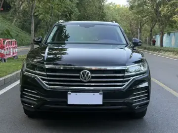 2019 Volkswagen Touareg с пробегом 100 000 км