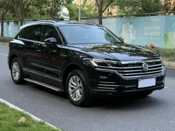 2019 Volkswagen Touareg с пробегом 100 000 км