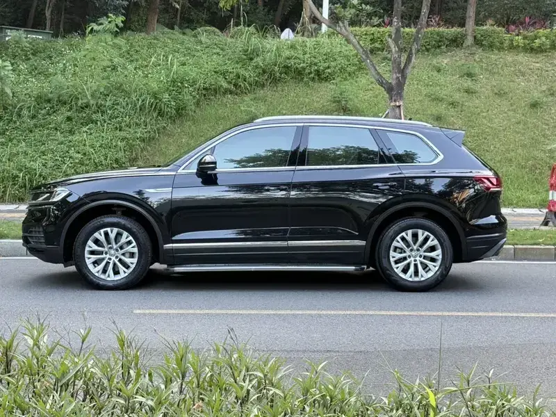 2019 Volkswagen Touareg с пробегом 100 000 км