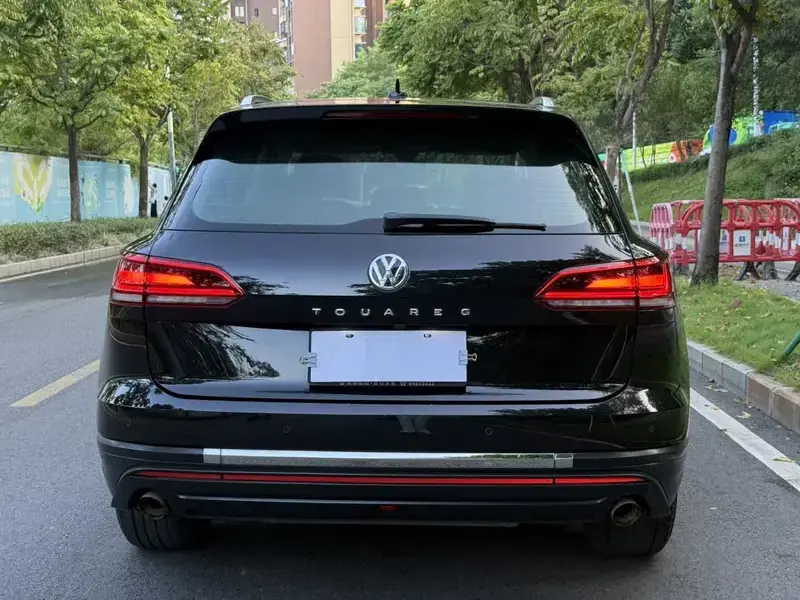 2019 Volkswagen Touareg с пробегом 100 000 км