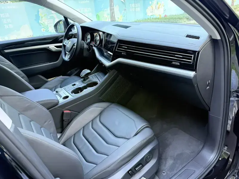 2019 Volkswagen Touareg с пробегом 100 000 км