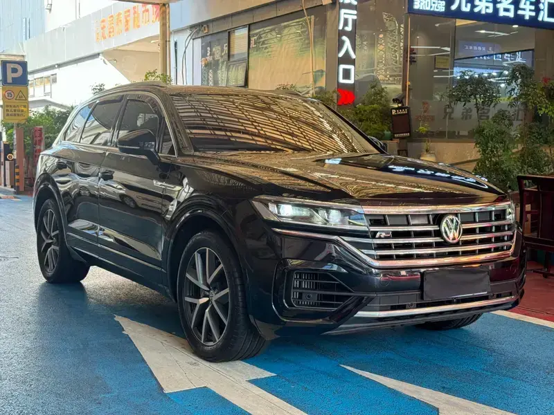 2019 Volkswagen Touareg с пробегом 106 000 км