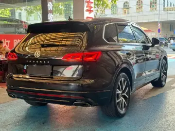 2019 Volkswagen Touareg с пробегом 106 000 км
