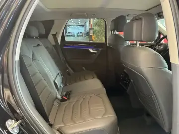 2019 Volkswagen Touareg с пробегом 106 000 км