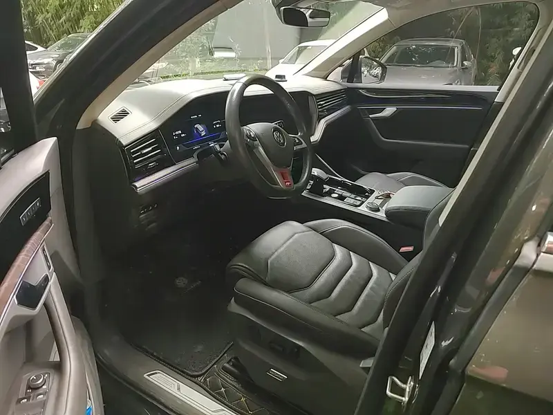 2020 Volkswagen Touareg с пробегом 57 700 км