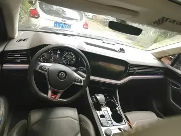 2020 Volkswagen Touareg с пробегом 57 700 км