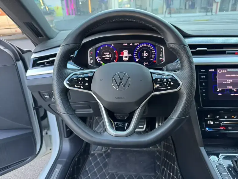 2024 Volkswagen Passat CC с пробегом 21 000 км