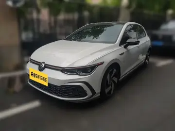 2021 Volkswagen Golf GTI с пробегом 38 700 км