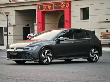 2021 Volkswagen Golf GTI с пробегом 60 000 км