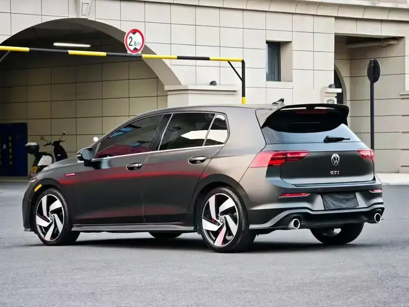 2021 Volkswagen Golf GTI с пробегом 60 000 км