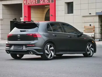 2021 Volkswagen Golf GTI с пробегом 60 000 км