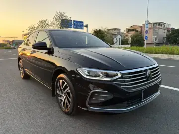 2023 Volkswagen Lavida с пробегом 28 000 км