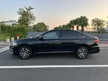 2023 Volkswagen Lavida с пробегом 28 000 км