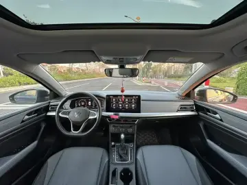 2023 Volkswagen Lavida с пробегом 28 000 км