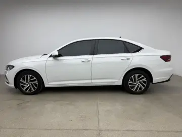 2024 Volkswagen Lavida с пробегом 56 100 км