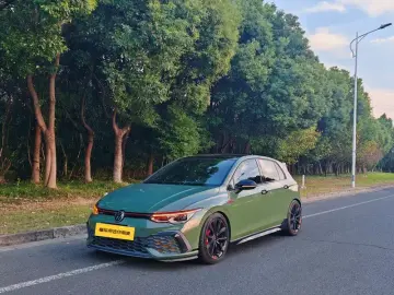2021 Volkswagen Golf GTI с пробегом 47 000 км